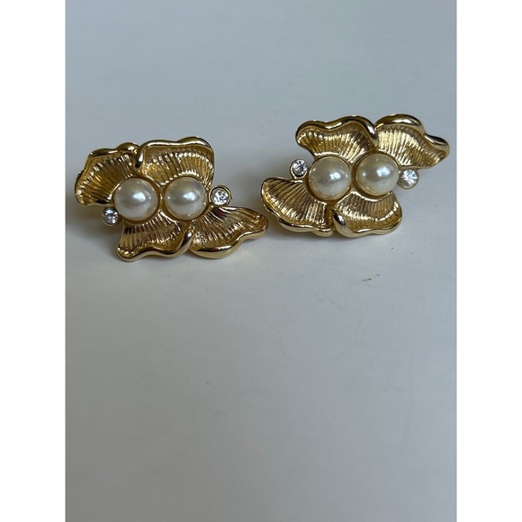 Vintage Gold Earrings Leaf Design with Pearls Zirconia clip on - Picture 2 of 7